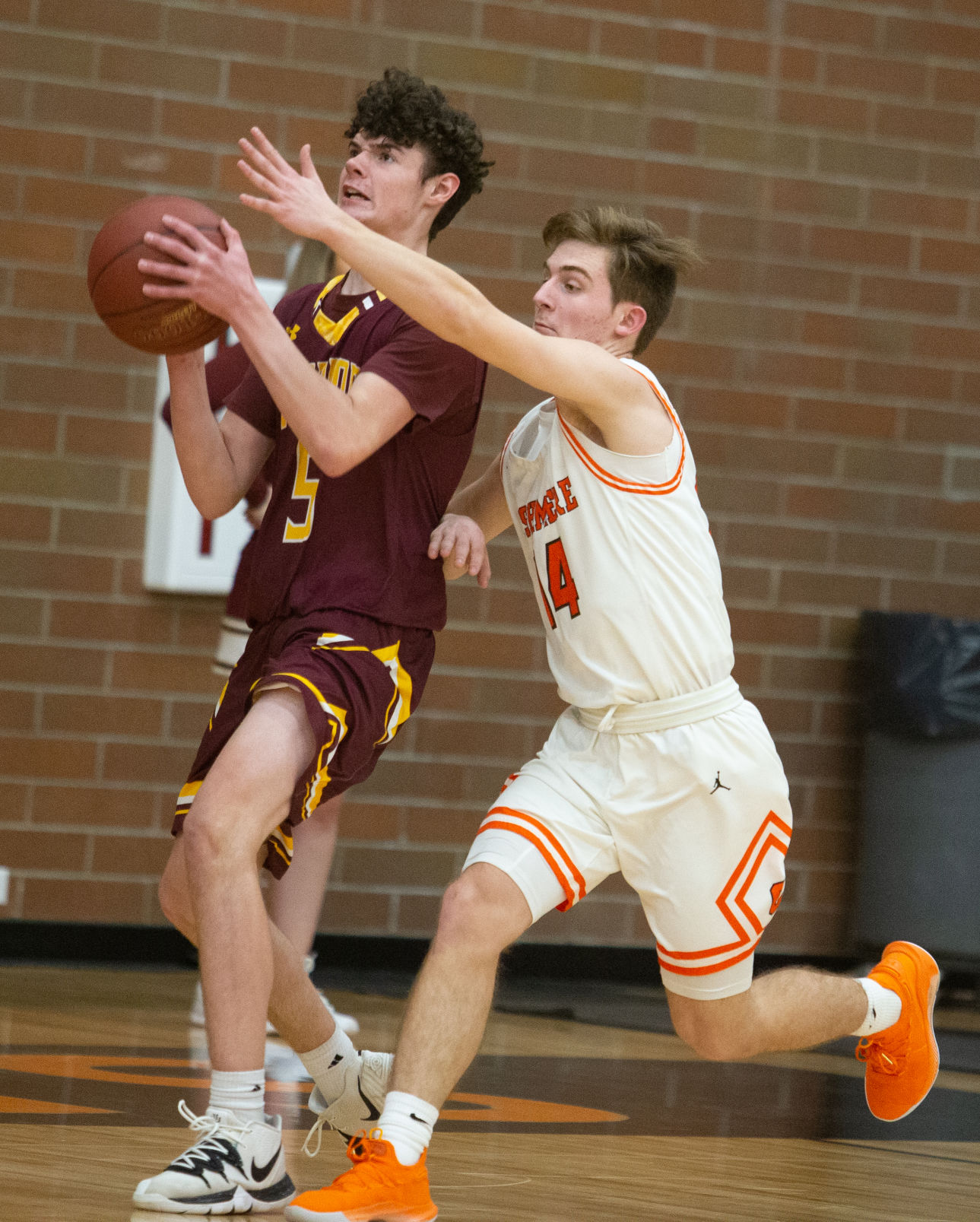 200116-sportslocal-cashbball 03.JPG